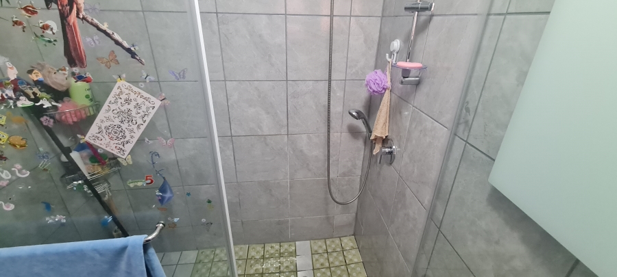 3 Bedroom Property for Sale in Heiderand Western Cape